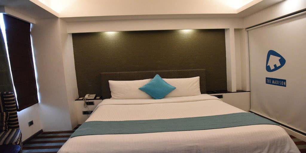 Hotel The Madison Nuova Delhi Esterno foto